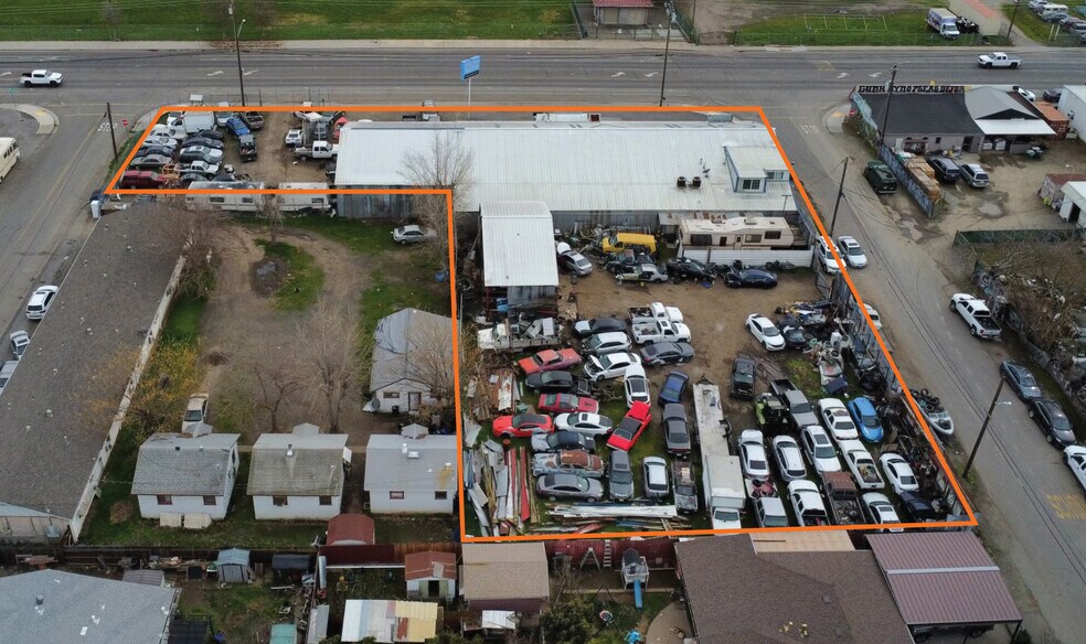 4515 E Main St, Stockton, CA à vendre - Photo de l’immeuble – Image 2 sur 9