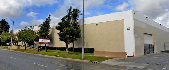 841 E Artesia Blvd, Carson, CA à vendre - Photo de l’immeuble – Image 2 sur 6