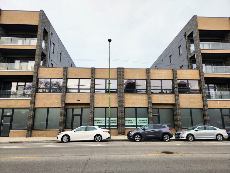 2827-2847 N Clybourn Ave, Chicago, IL à louer - Photo de l’immeuble – Image 1 sur 9