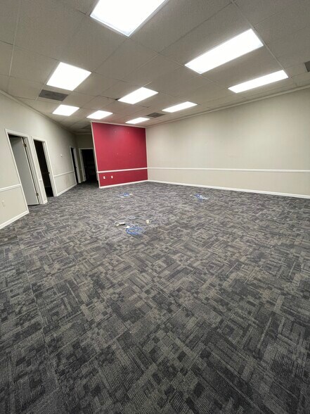 702 Chastain Blvd W, Glencoe, AL à louer - Photo de l’immeuble – Image 3 sur 24