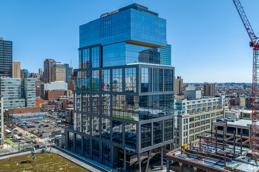 2222 Market St, Philadelphia, PA à louer - Photo de l’immeuble – Image 1 sur 5