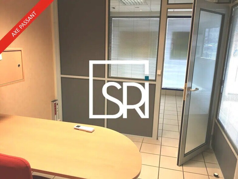 Local commercial dans Clermont-Ferrand à vendre - Photo intérieure – Image 3 sur 11