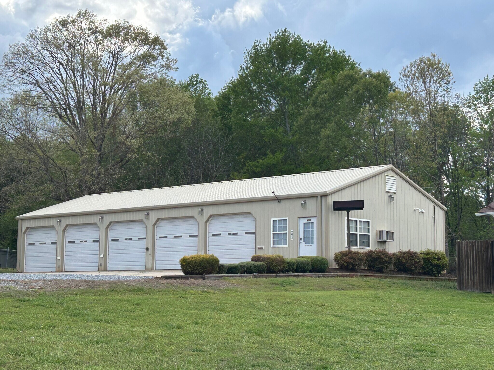 478 Butler Rd, Forest City, NC à vendre Photo principale– Image 1 sur 25