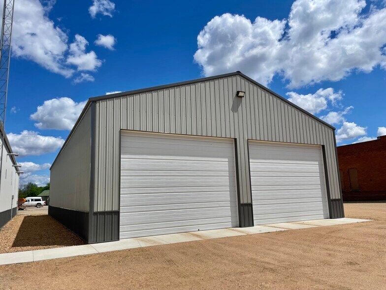 13 N Cass Ave, Springfield, MN à vendre - Photo principale – Image 1 sur 7