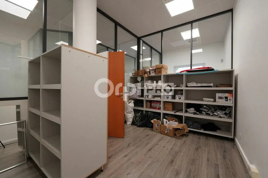 Bureau dans Limonest à louer - Photo de l’immeuble – Image 3 sur 12