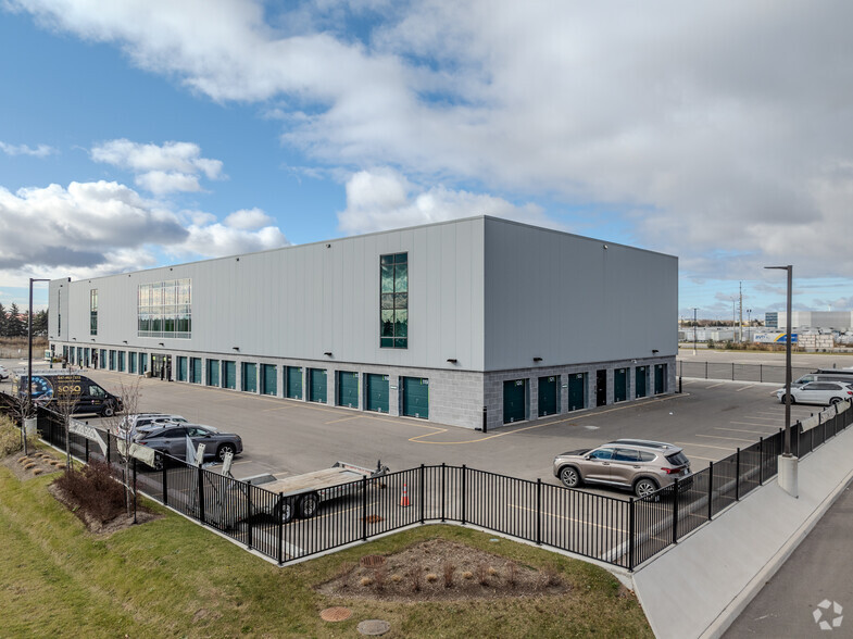 4 Auction Ln, Brampton, ON à vendre - Photo de l’immeuble – Image 2 sur 4