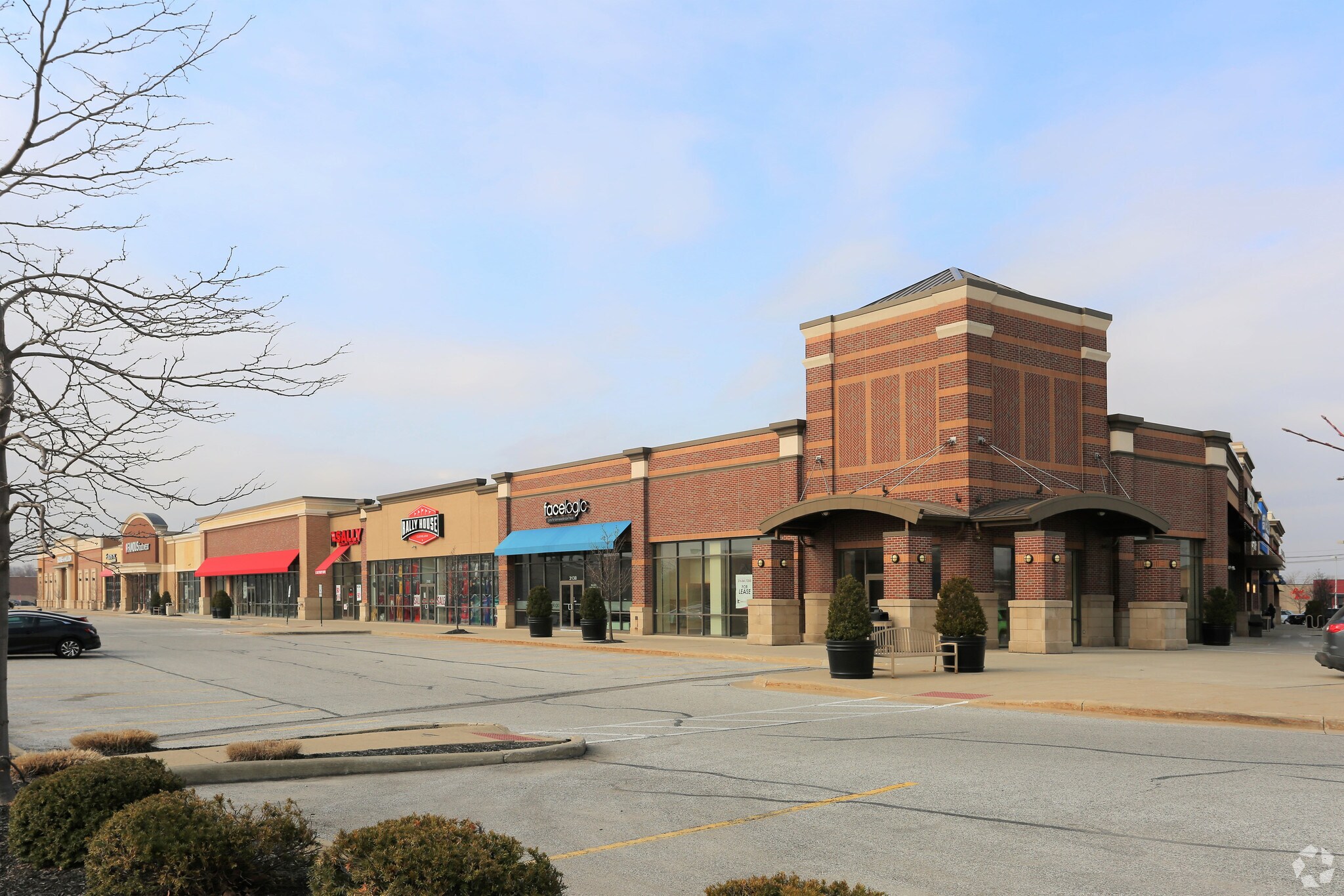 3171-3221 Westgate Mall, Fairview Park, OH à louer Photo de l’immeuble– Image 1 sur 7