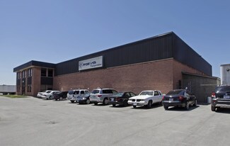 Plus de détails pour 2375 Lucknow Dr, Mississauga, ON - Industriel/Logistique à louer