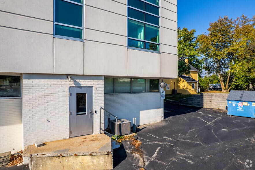 198 Allendale Rd, King Of Prussia, PA à louer - Photo de l’immeuble – Image 3 sur 5