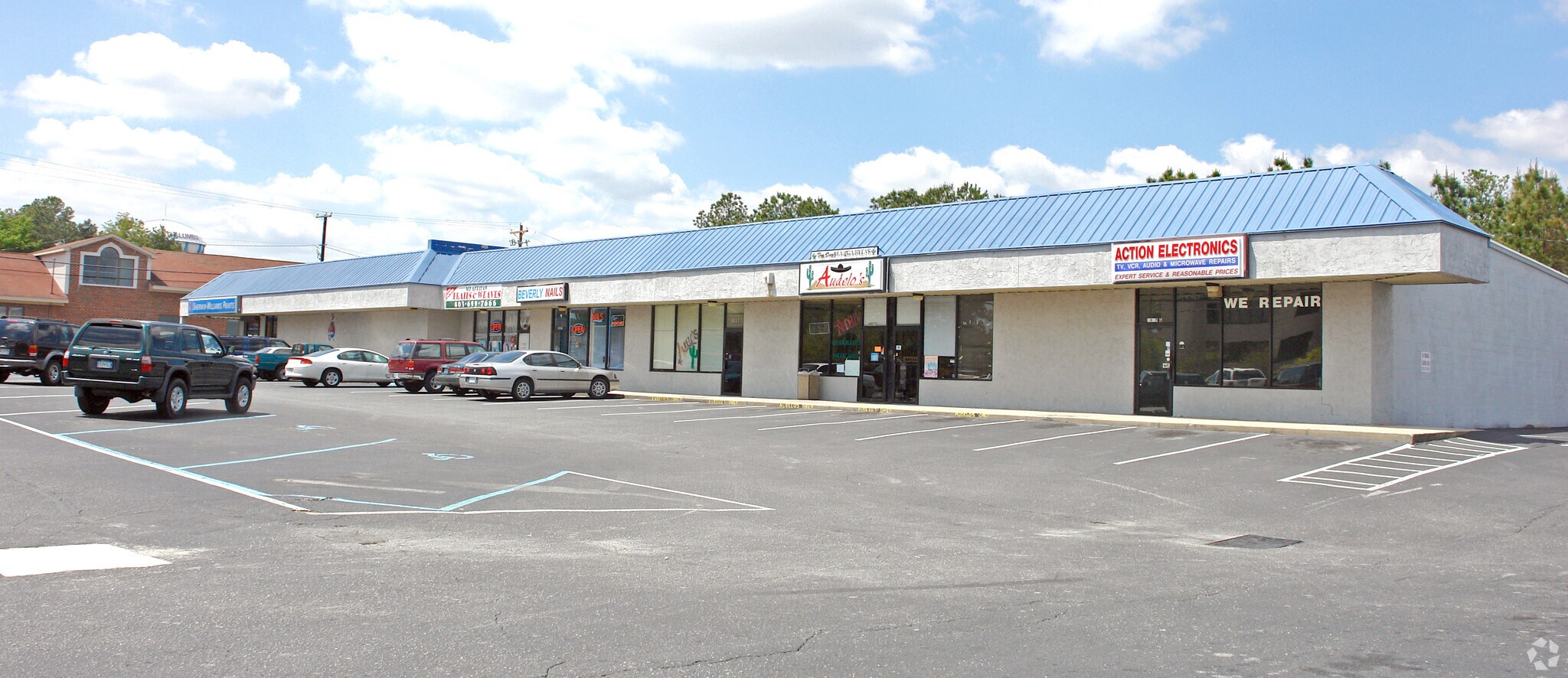 8907 Two Notch Rd, Columbia, SC à louer Photo principale– Image 1 sur 6