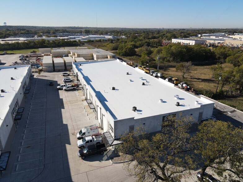 5920 Lower Birdville Rd, Haltom City, TX à louer - Photo de l’immeuble – Image 3 sur 5