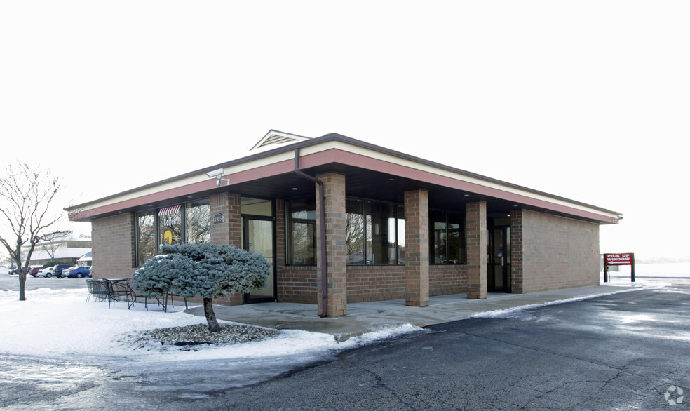 3105 80th St, Kenosha, WI à vendre - Photo principale – Image 1 sur 2