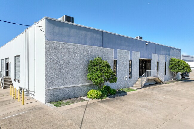Plus de détails pour 2901 Suffolk Dr, Fort Worth, TX - Industriel/Logistique à louer