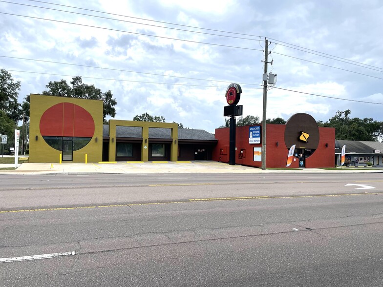 11923 E Dr Martin Luther King Jr Blvd, Seffner, FL à louer - Photo de l’immeuble – Image 1 sur 7