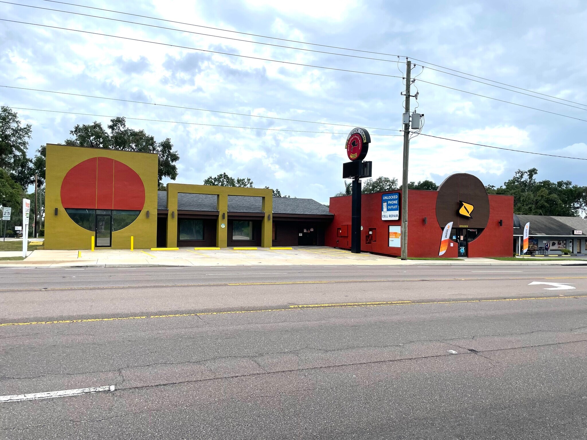 11923 E Dr Martin Luther King Jr Blvd, Seffner, FL à louer Photo de l’immeuble– Image 1 sur 8