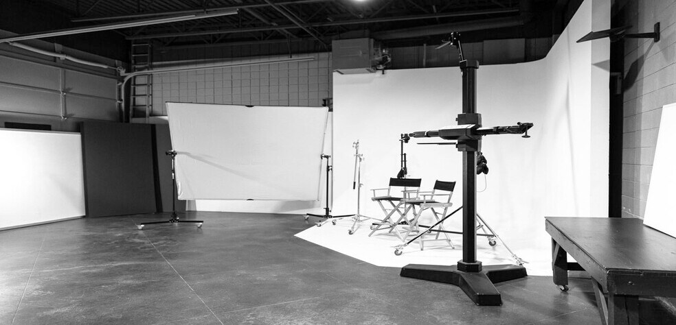 1801 10th Ave SW, Calgary, AB à louer - Photo de l’immeuble – Image 2 sur 7