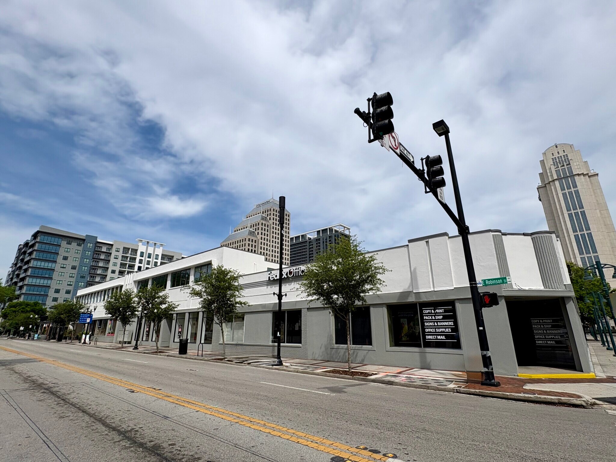 47 E Robinson St, Orlando, FL à louer Photo principale– Image 1 sur 13