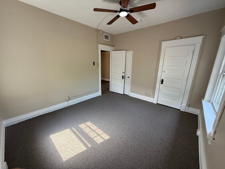 2420 Frankfort Ave, Louisville, KY à louer - Photo intérieure – Image 3 sur 7