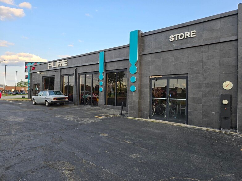 204 Skokie Blvd, Northbrook, IL à vendre - Photo de l’immeuble – Image 2 sur 21