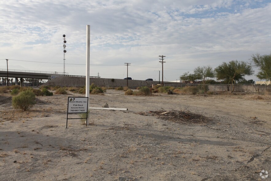 83660 Citrus Ave, Indio, CA à louer - Photo de l’immeuble – Image 2 sur 5