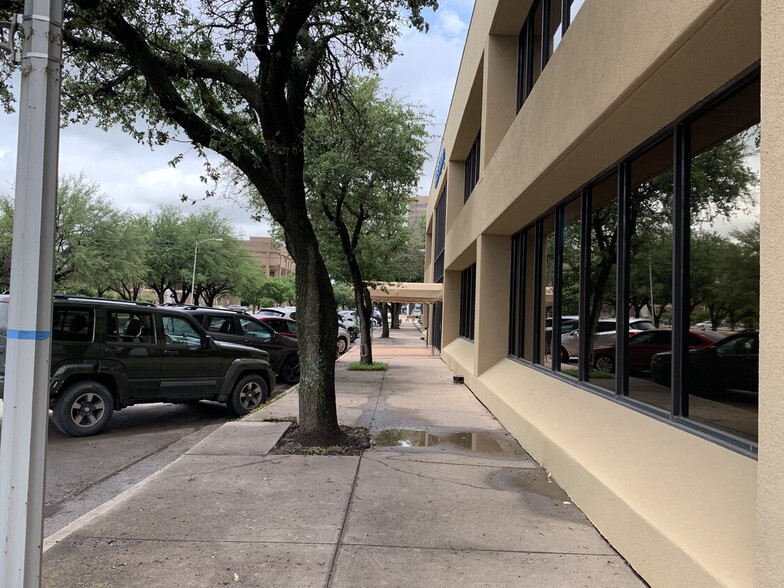 100 Chestnut St, Abilene, TX à louer - Photo de l’immeuble – Image 3 sur 9