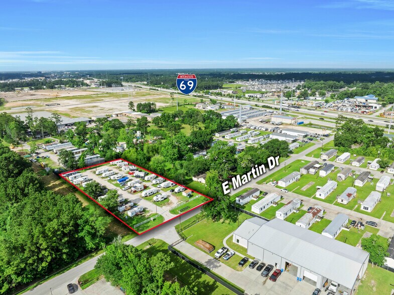 21868 E Martin Dr, Porter, TX à vendre - Photo de l’immeuble – Image 2 sur 13
