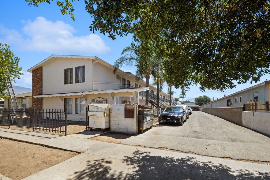 2329 Sepulveda Ave, San Bernardino, CA à vendre - Photo de l’immeuble – Image 2 sur 18