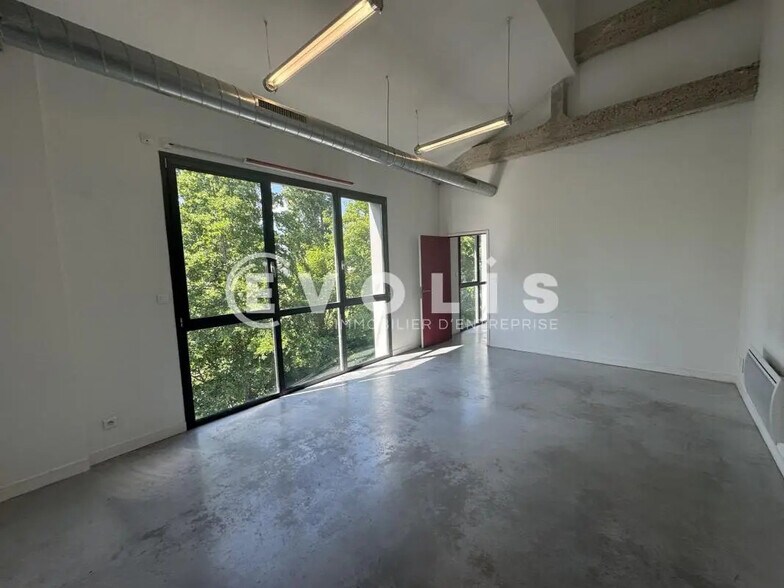 Bureau dans Amiens à louer - Photo de l’immeuble – Image 1 sur 6