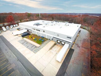 Plus de détails pour 1800 Motor Pky, Islandia, NY - Industriel/Logistique à louer