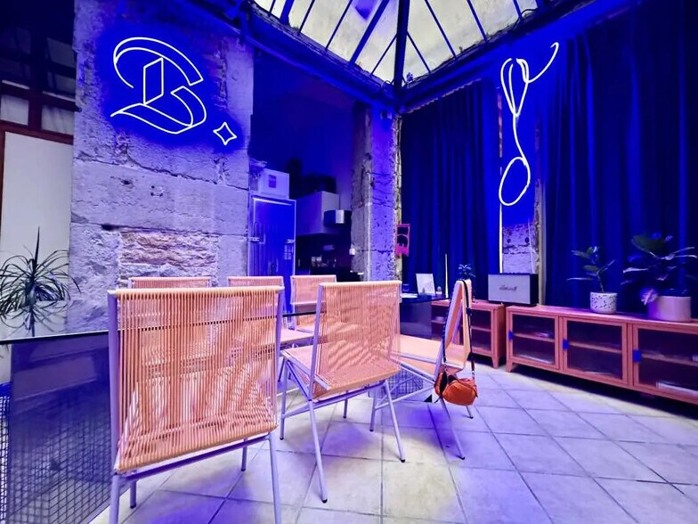 Bureau dans Lyon à vendre - Photo de l’immeuble – Image 3 sur 7