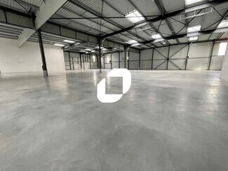 Plus de détails pour Bureau, Local d'activités à louer