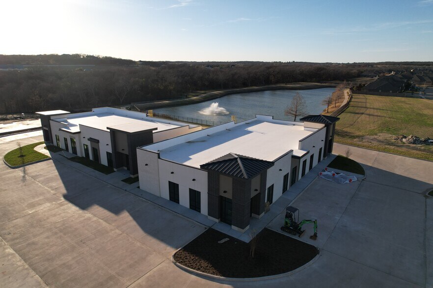 2870 SW Wilshire Blvd, Burleson, TX à louer - Photo de l’immeuble – Image 2 sur 5