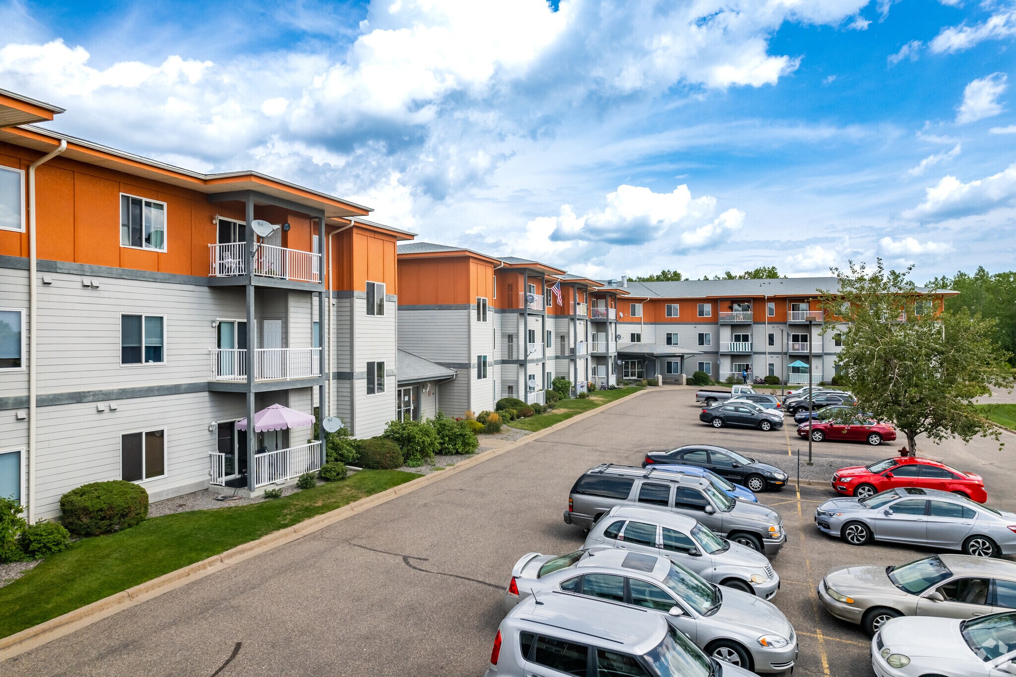 2225 Orleans St W, Stillwater, MN à vendre Photo principale– Image 1 sur 59