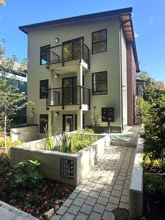 Plus de détails pour 228 21st Ave E, Seattle, WA - Logement à vendre