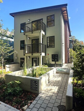 Plus de détails pour 228 21st Ave E, Seattle, WA - Logement à vendre