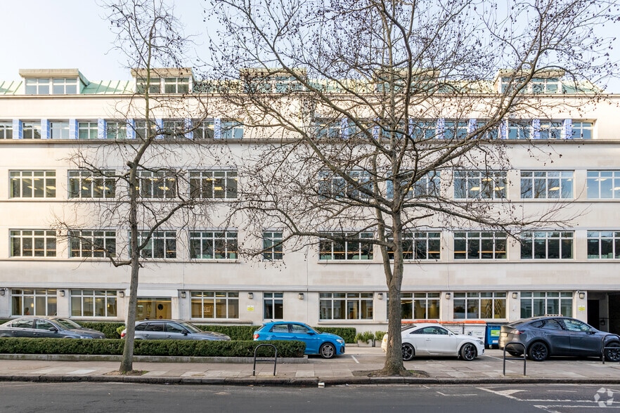 27 Hammersmith Grove, Londres à louer - Photo de l’immeuble – Image 3 sur 5