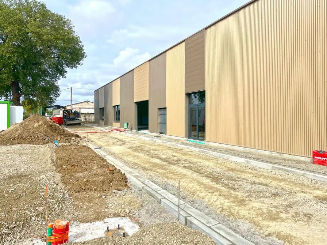 Local commercial dans Merville à louer Photo de la construction– Image 1 sur 4