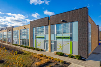 Plus de détails pour 1185 Queensway E, Mississauga, ON - Local commercial à louer