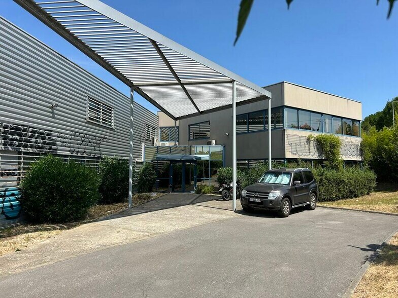 Local d'activités dans Montpellier à vendre - Photo de l’immeuble – Image 1 sur 4