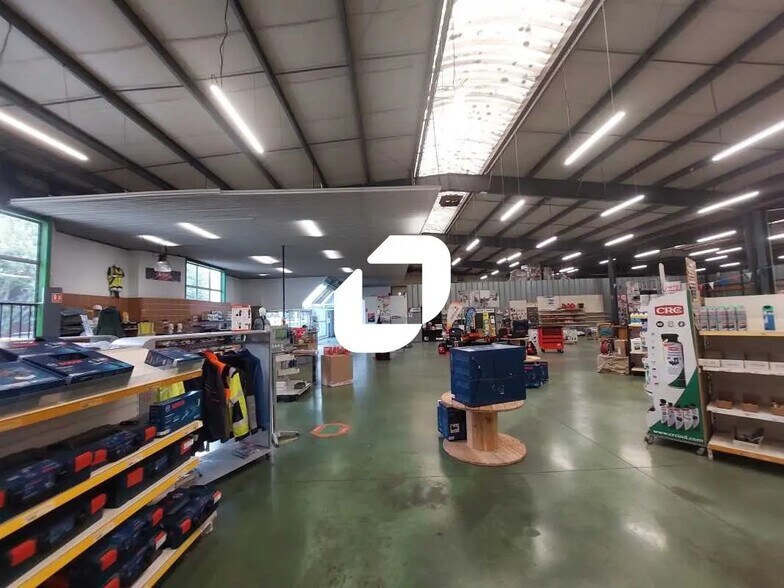 Bureau dans Trappes à louer - Photo intérieure – Image 2 sur 9