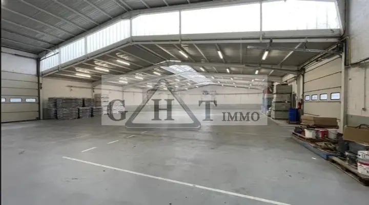 Bureau dans Lagny-sur-Marne à louer Photo principale– Image 1 sur 5