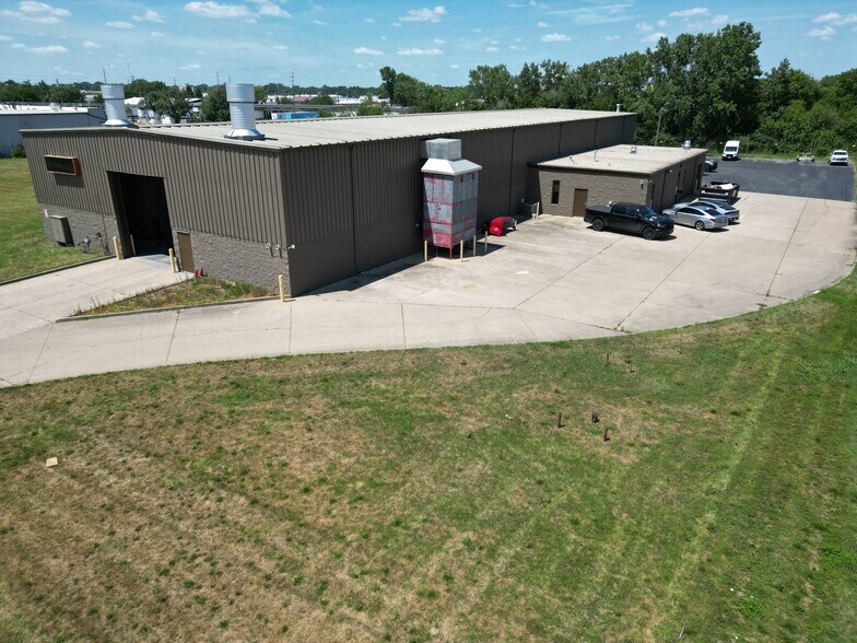 3650 W Minnesota St, Indianapolis, IN à louer - Photo de l’immeuble – Image 3 sur 19
