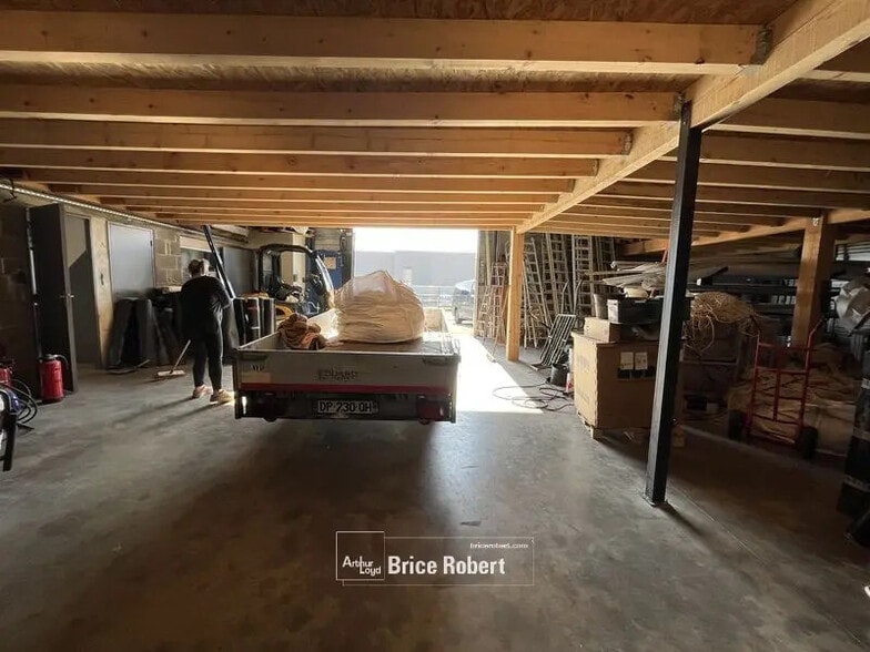 Bureau dans Mornant à louer - Photo intérieure – Image 2 sur 5