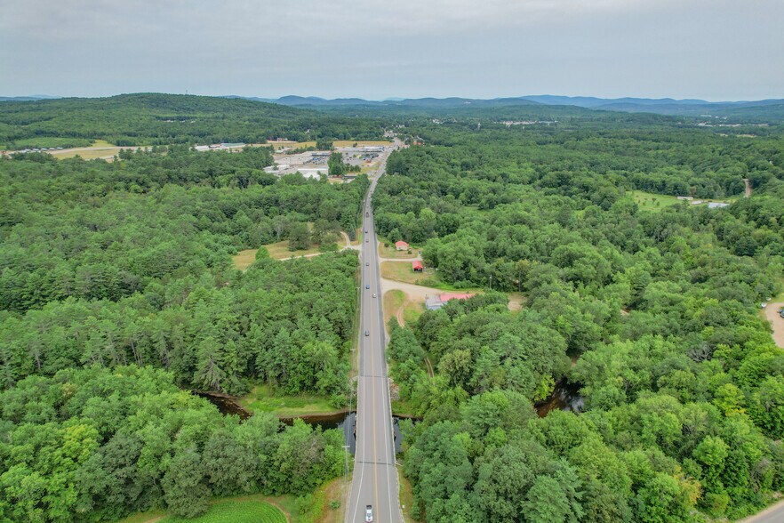 1487 Main Street, Oxford, ME à vendre - Photo de l’immeuble – Image 2 sur 23