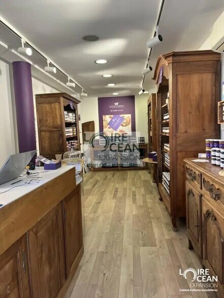 Local commercial dans La Baule-Escoublac à louer - Photo de l’immeuble – Image 3 sur 4