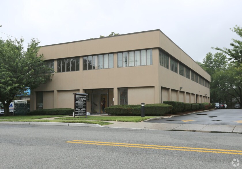4-14 Saddle River Rd, Fair Lawn, NJ à louer - Photo de l’immeuble – Image 2 sur 9