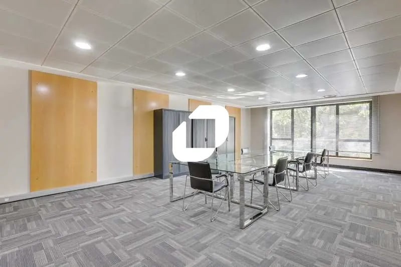 52 Boulevard De L'Yerres, Évry-Courcouronnes à louer - Photo de l’immeuble – Image 2 sur 8