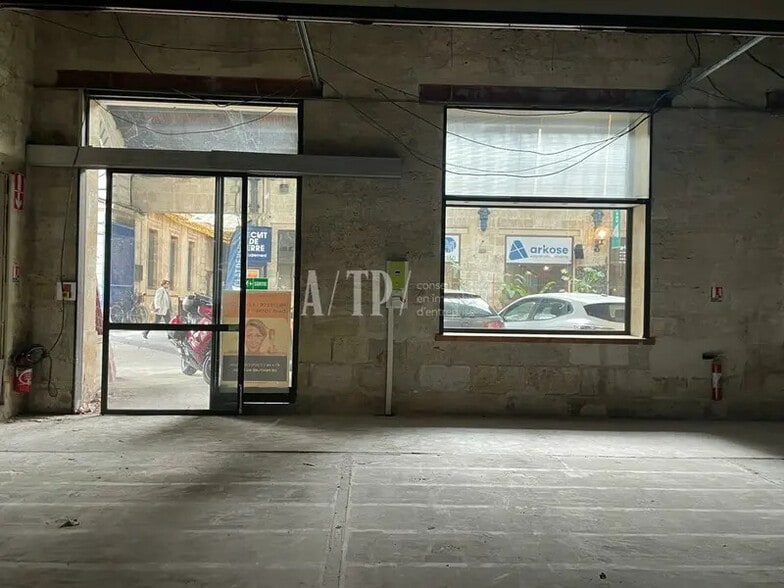 Local d’activités dans Bordeaux à louer - Photo de l’immeuble – Image 3 sur 11