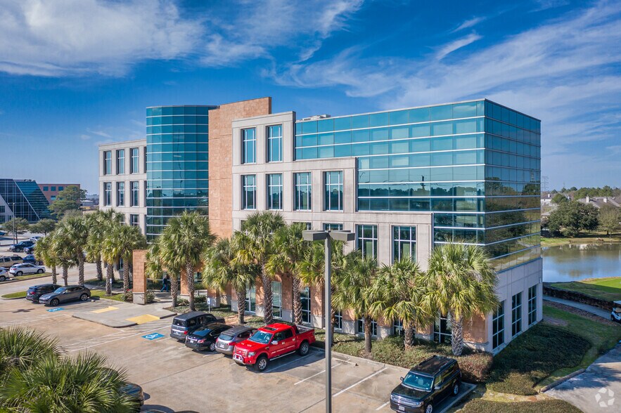 7904 N Sam Houston Pky W, Houston, TX à louer - Photo principale – Image 1 sur 7