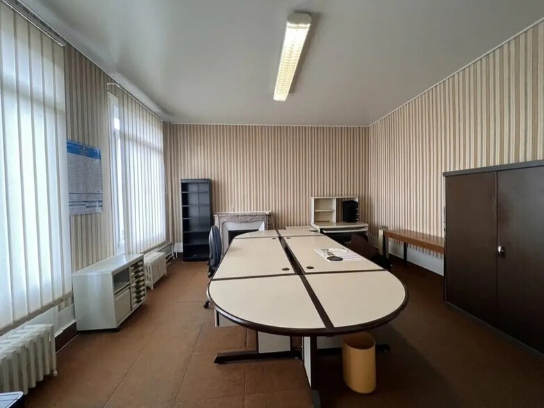 Bureau dans Beauvais à vendre - Photo de l’immeuble – Image 2 sur 5